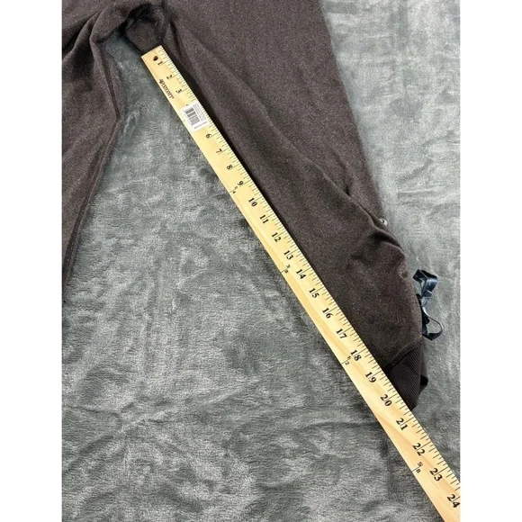 Lululemon Salutation Side Tie Crops Gray Black Women’s 6 Athleisure Yoga - Picture 6 of 9